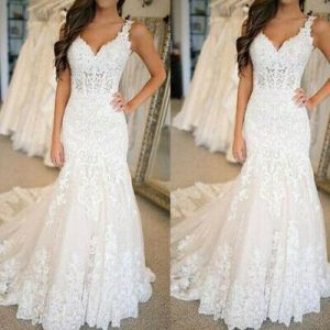 elegant classy wedding dress